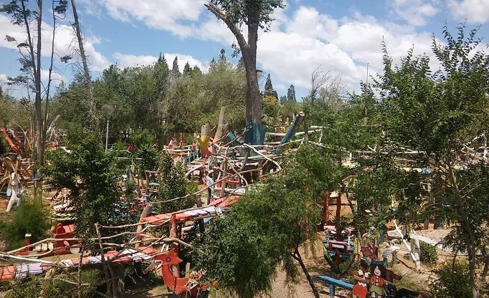 Los árboles del parque Bernardo Houssay no se riegan desde hace tres meses  por falta de agua - El Chubut