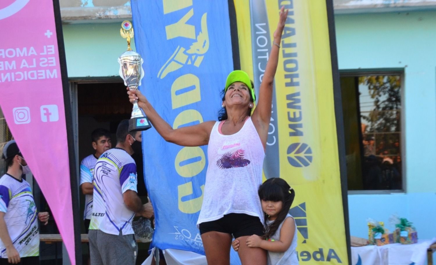 Lo que quedó de la «Corrida Día de La Mujer»