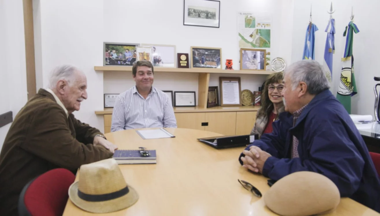 El Rotary Club Rawson le presentó a Biss proyectos de ambiente y de obras en la Casa de la Amistad