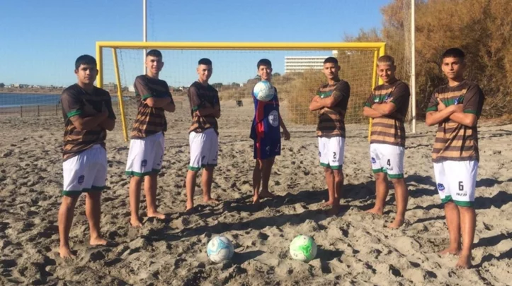 Arranca el Campeonato de Fútbol Playa en Arenas del Plata » Portal