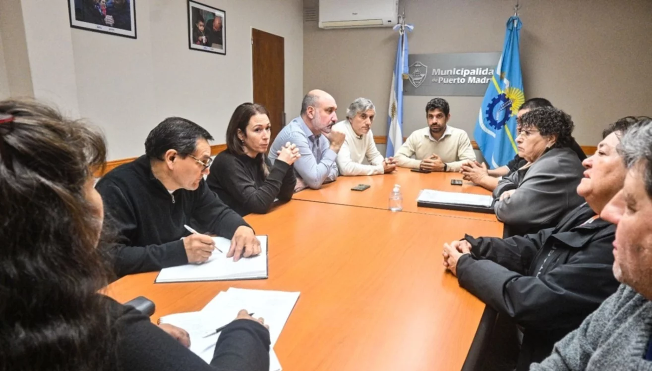 Ebene mantuvo reuniones con vecinos del Parque Agro y “Las Hectáreas”