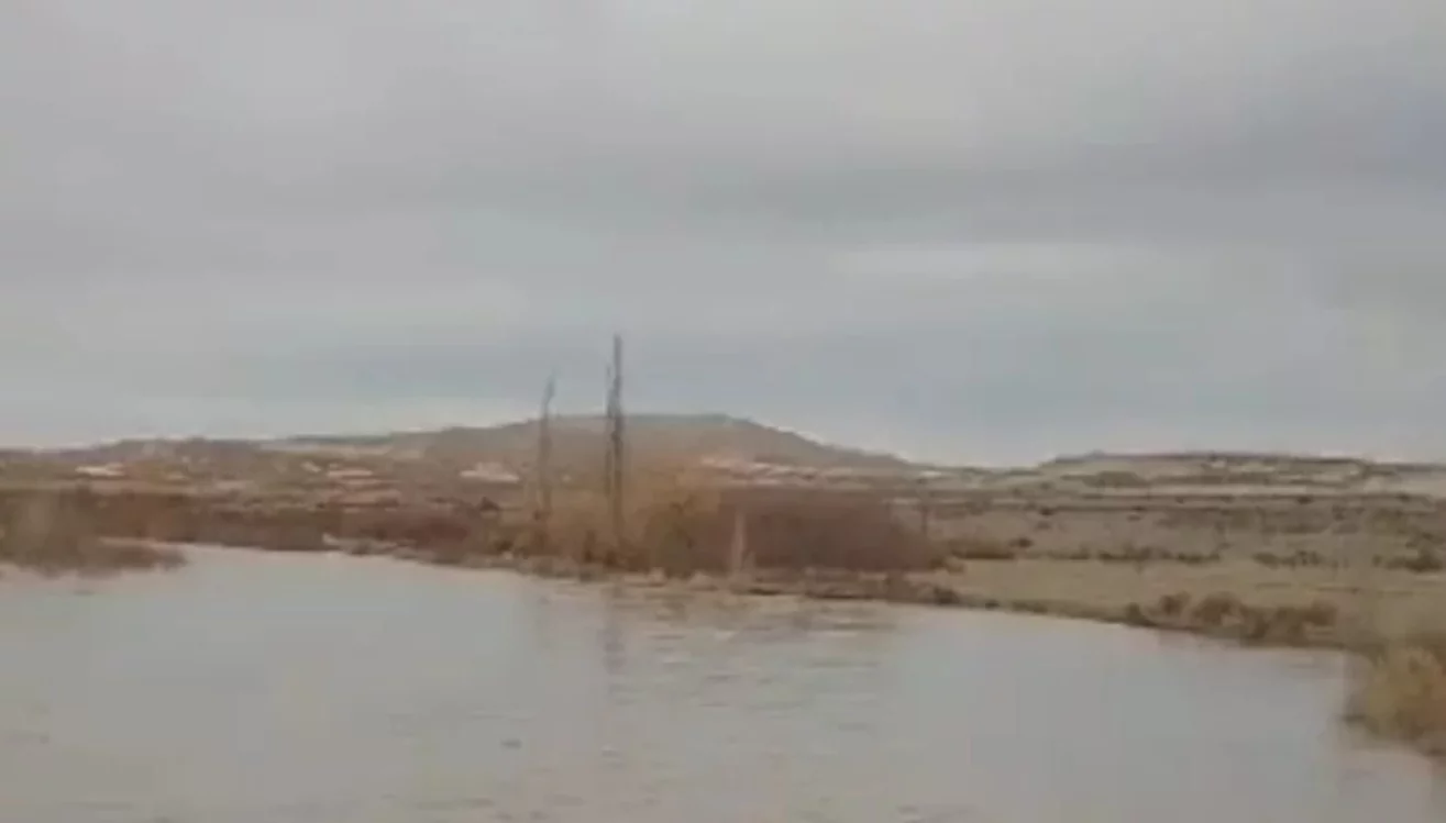 El deshielo y las fuertes lluvias provocaron una gran crecida del río Chubut