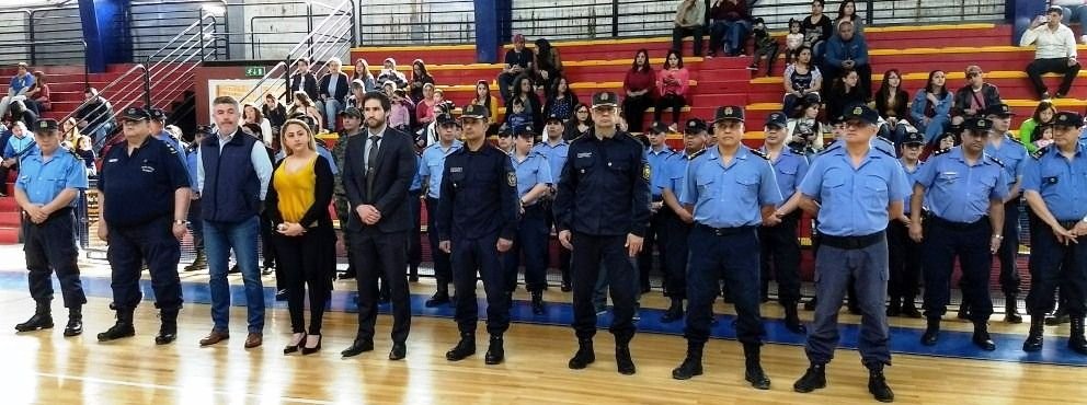 Policía Del Chubut Concretó El Acto De Ascenso De 220 Efectivos En Esquel