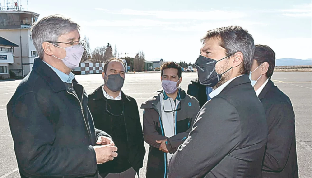 Ongarato brindó recepción al ministro  en el Aeropuerto