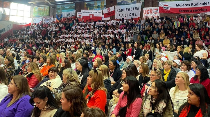 Mujeres radicales de todo el país se reunieron en Bariloche - El Chubut