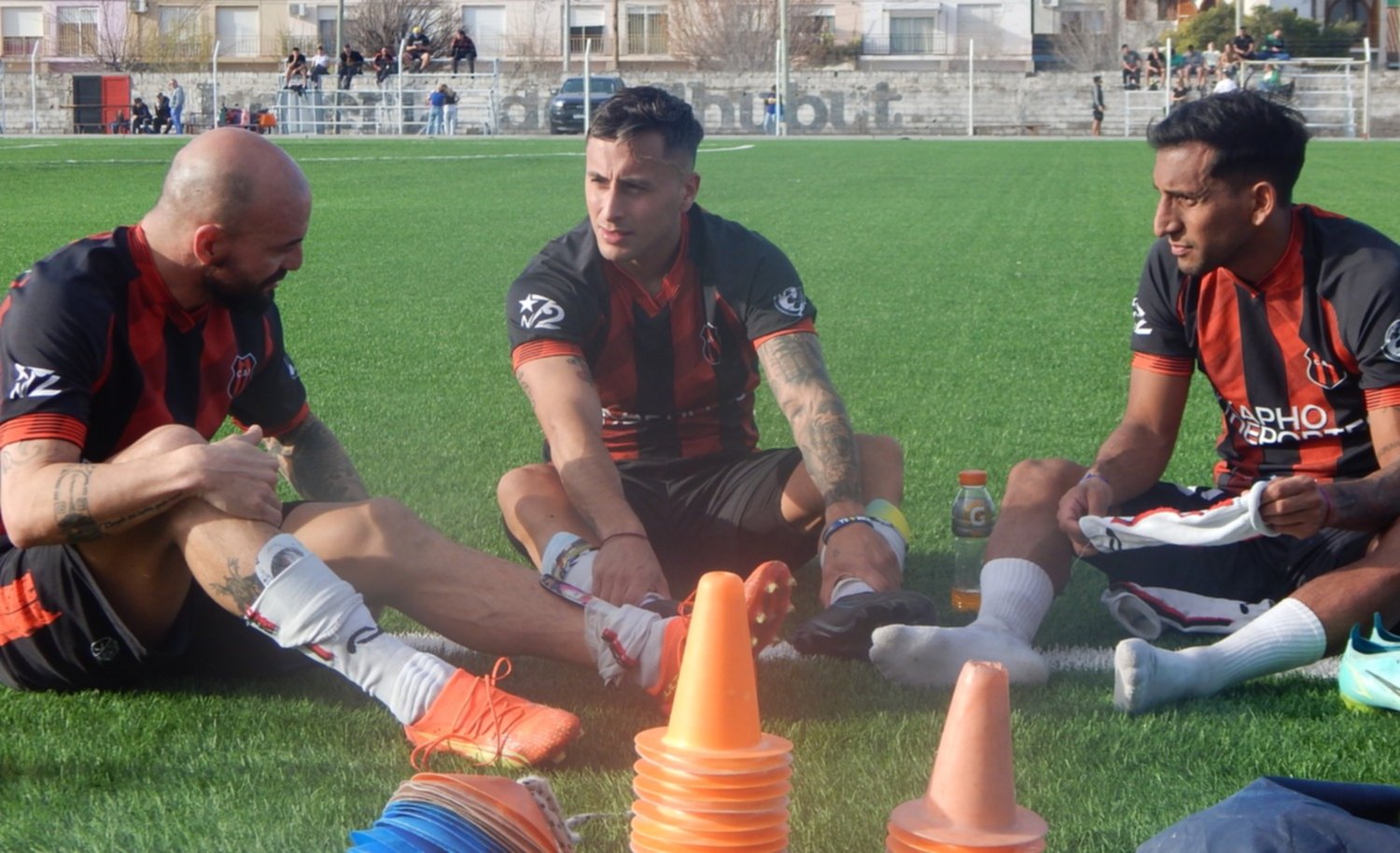 JuegosAraucania2023 En instalaciones del Club Independiente de Trelew,  inició el primer entrenamiento del preseleccionado masculino de…