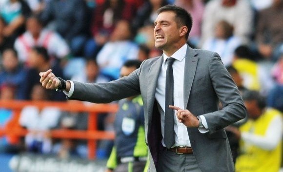 FOTO) OFICIAL: Diego Alonso, nuevo entrenador de Uruguay