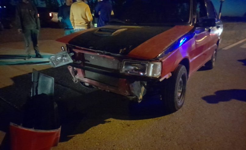 Accidente en Chubut: la chocaron cuando circulaba por la ruta y quedó atrapada en el auto